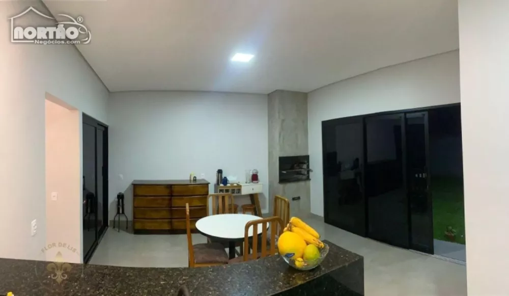 Casa à venda com 2 quartos, 115m² - Foto 5