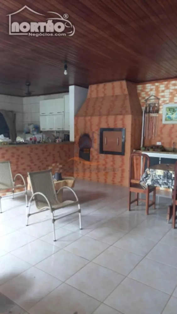 Casa à venda com 4 quartos, 250m² - Foto 6