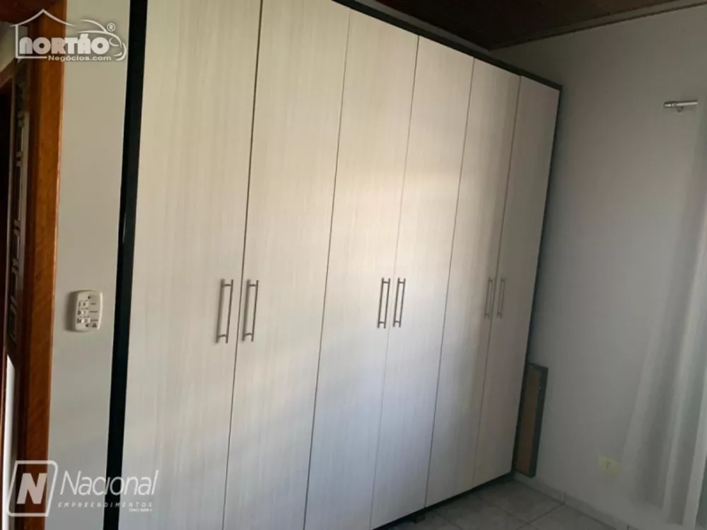 Casa à venda com 3 quartos, 176m² - Foto 9