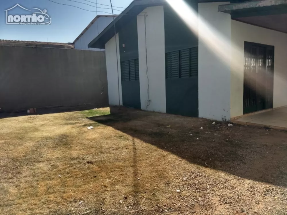 Casa à venda com 3 quartos, 560m² - Foto 3