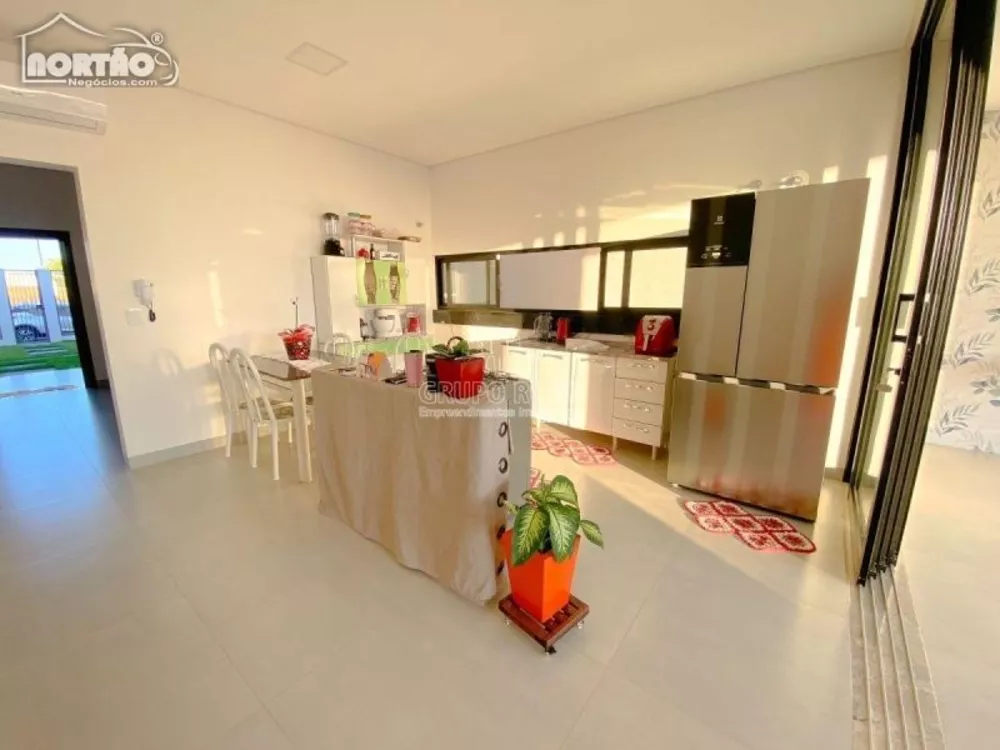 Casa, 2 quartos, 147 m² - Foto 2