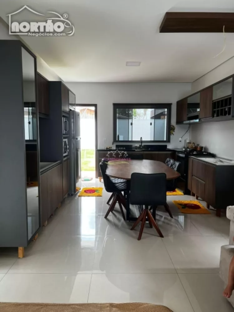 Casa à venda com 3 quartos, 150m² - Foto 4