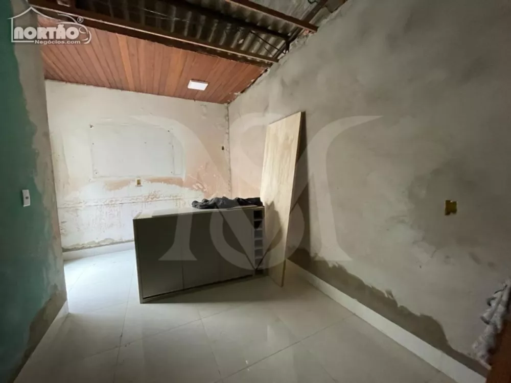 Casa à venda com 2 quartos, 93m² - Foto 8