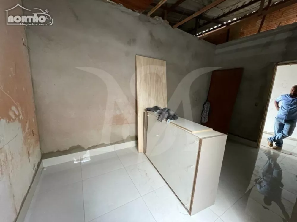 Casa à venda com 2 quartos, 93m² - Foto 6