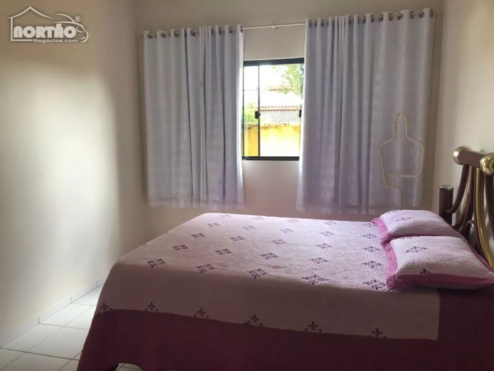 Casa à venda com 5 quartos, 250m² - Foto 7