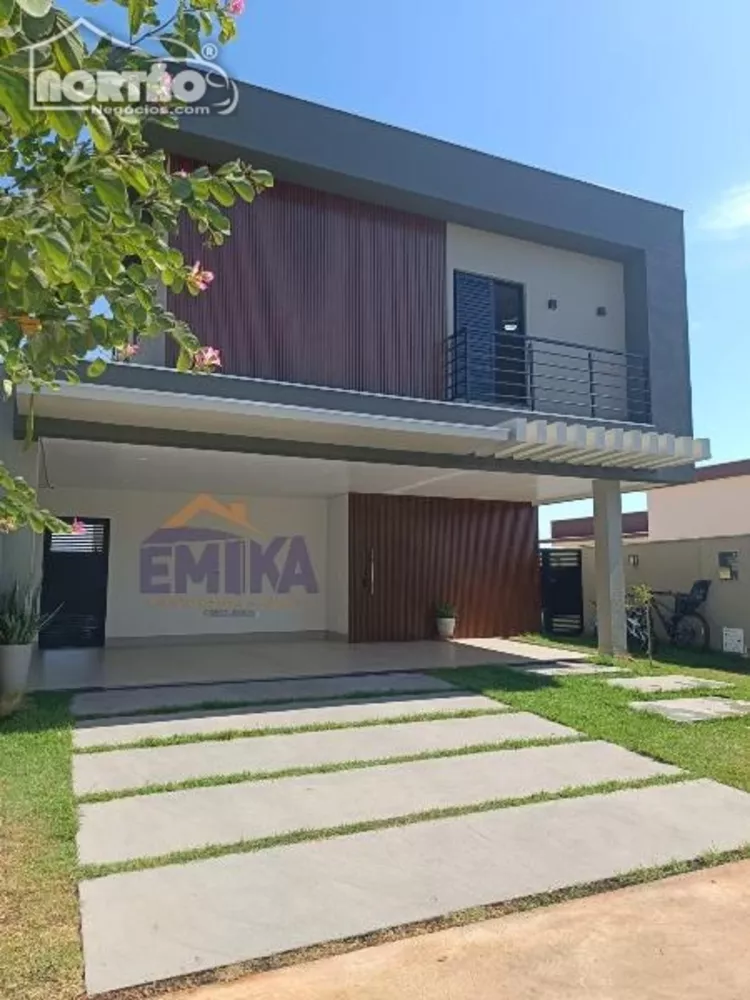 Casa à venda com 4 quartos, 210m² - Foto 4