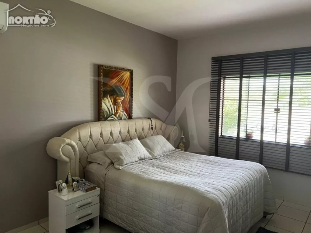 Casa à venda com 4 quartos, 384m² - Foto 5