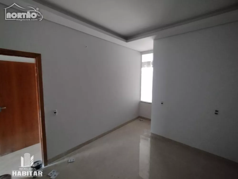 Casa à venda com 2 quartos, 105m² - Foto 5