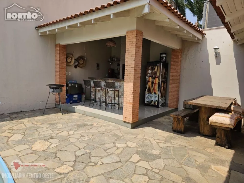 Casa à venda com 2 quartos, 124m² - Foto 4