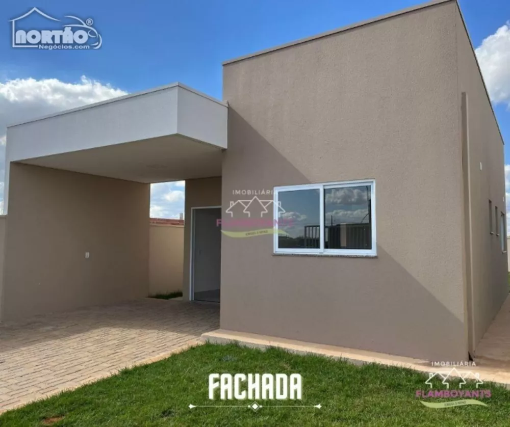 Casa à venda com 2 quartos, 78m² - Foto 2