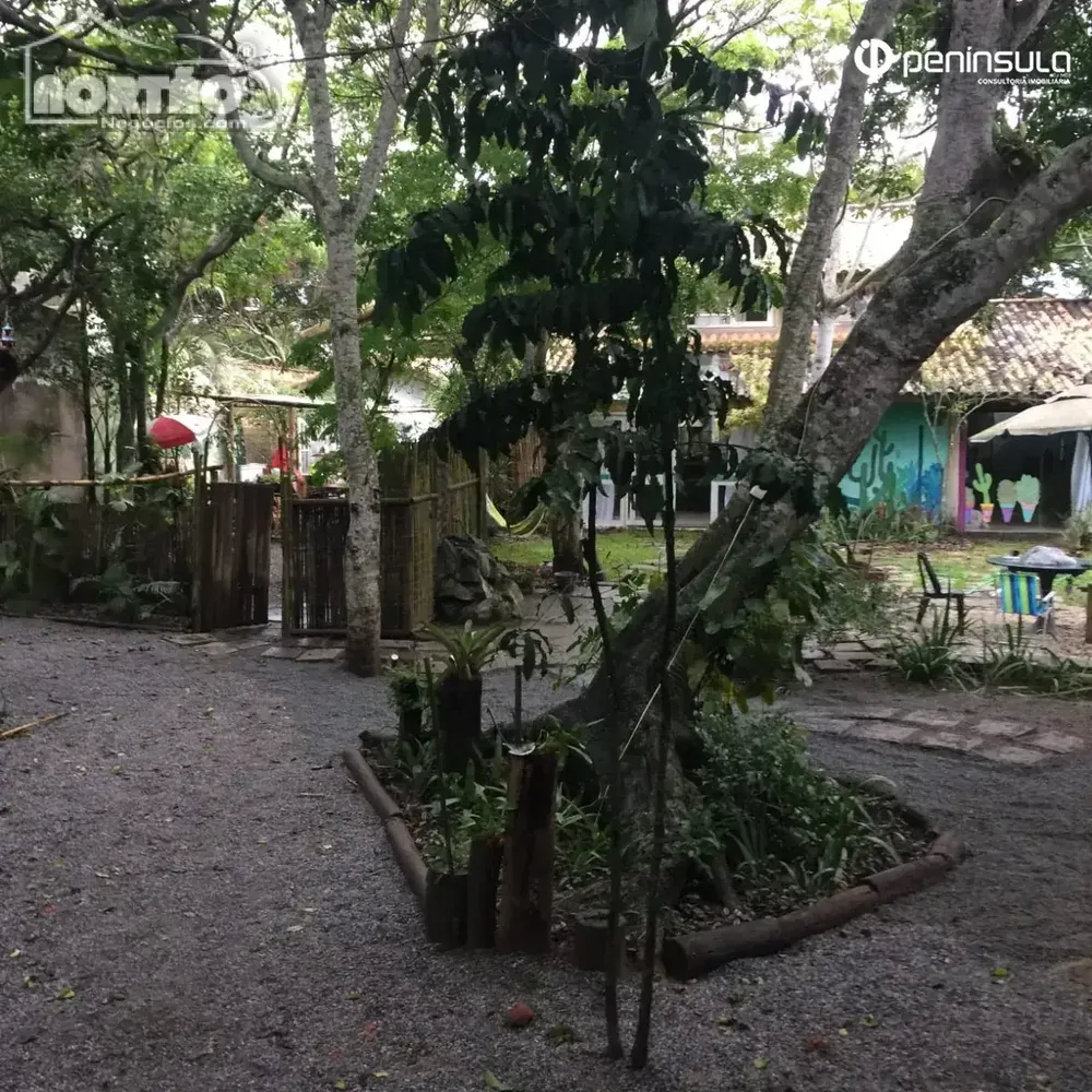 Casa, 6 quartos, 234 m² - Foto 1
