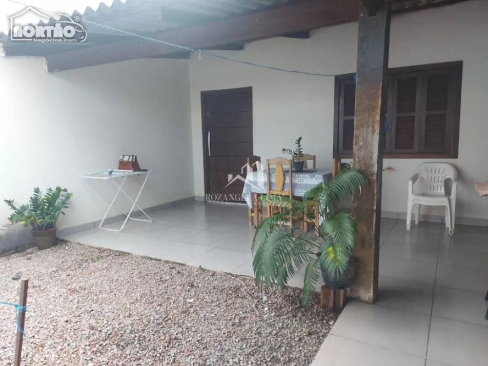 Casa à venda com 3 quartos, 124m² - Foto 3