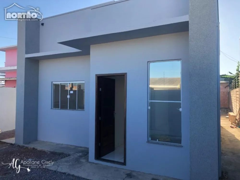 Casa à venda com 3 quartos, 50m² - Foto 2