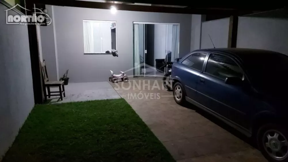 Casa à venda com 3 quartos, 90m² - Foto 2