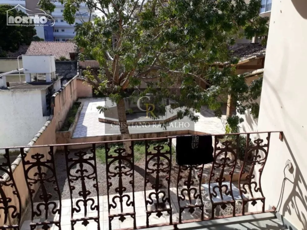 Casa, 6 quartos, 240 m² - Foto 18