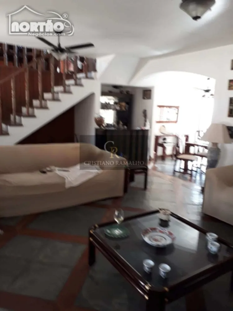 Casa, 6 quartos, 240 m² - Foto 16