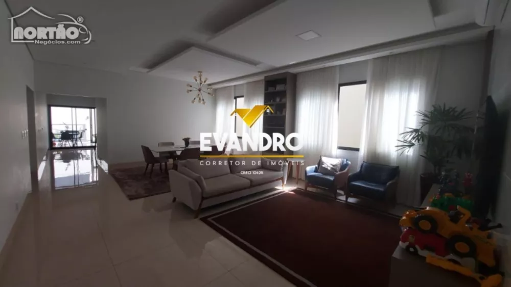 Casa à venda com 3 quartos, 261m² - Foto 10