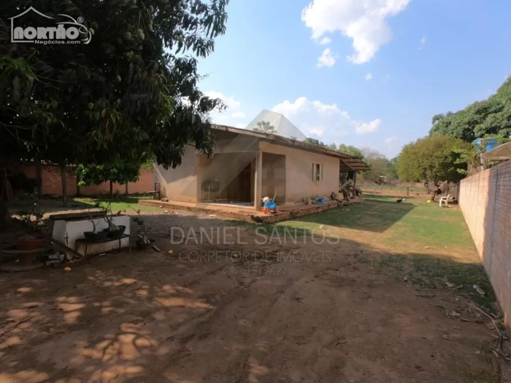 Casa à venda com 7 quartos, 150m² - Foto 1