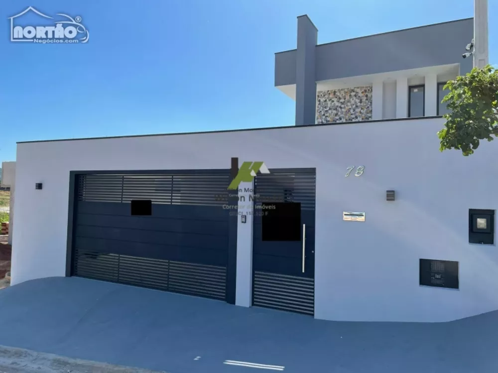 Casa à venda com 3 quartos, 162m² - Foto 2