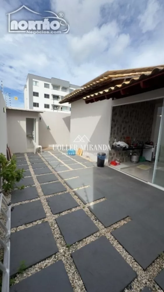 Casa à venda com 4 quartos, 190m² - Foto 4