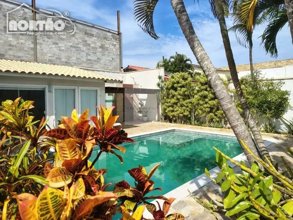 Casa, 3 quartos, 300 m² - Foto 1