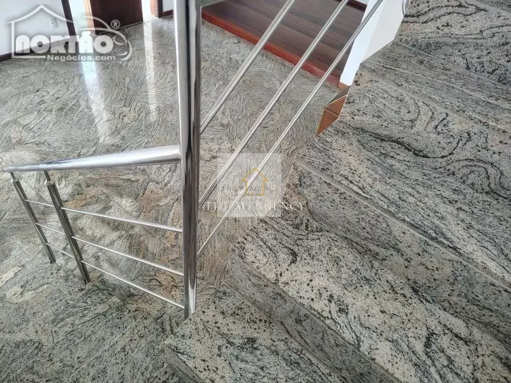 Casa, 3 quartos, 300 m² - Foto 4
