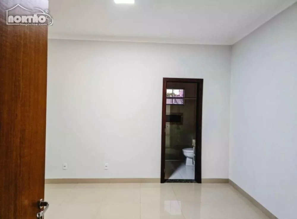 Casa à venda com 3 quartos, 140m² - Foto 4