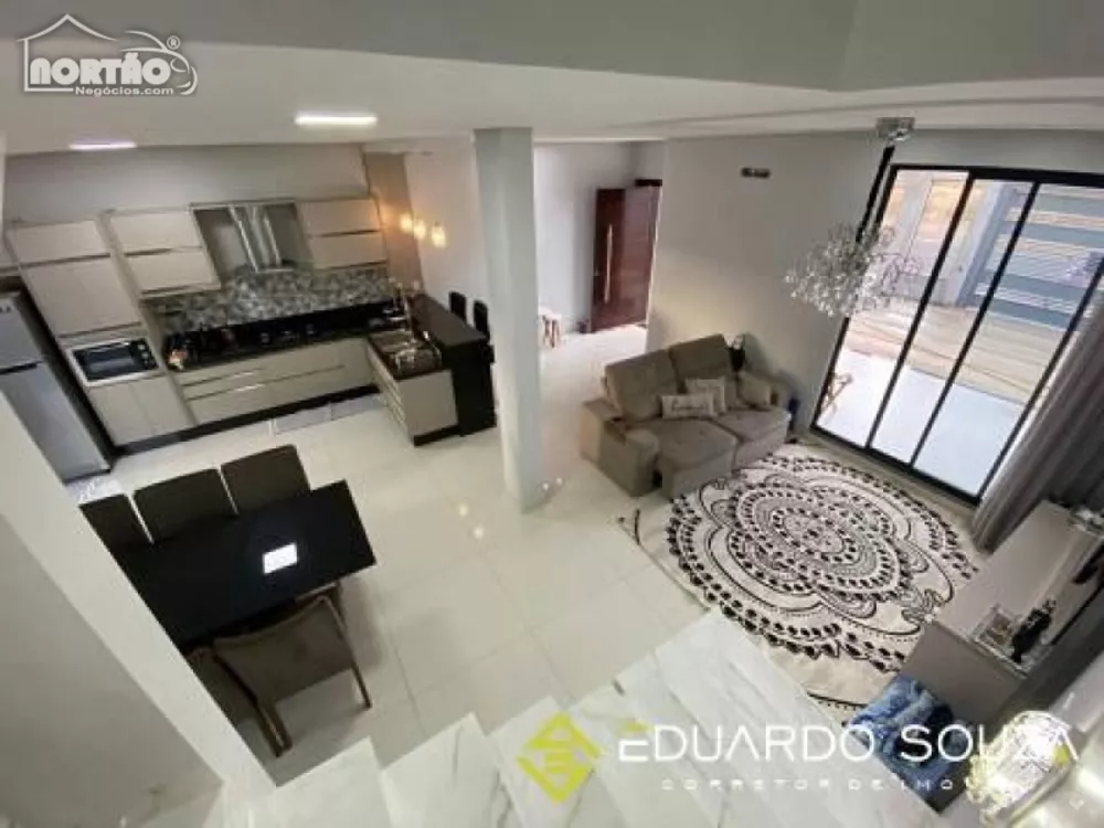 Casa à venda com 3 quartos, 280m² - Foto 3