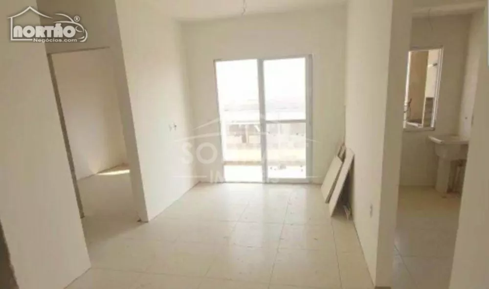 Casa à venda com 2 quartos, 57m² - Foto 3