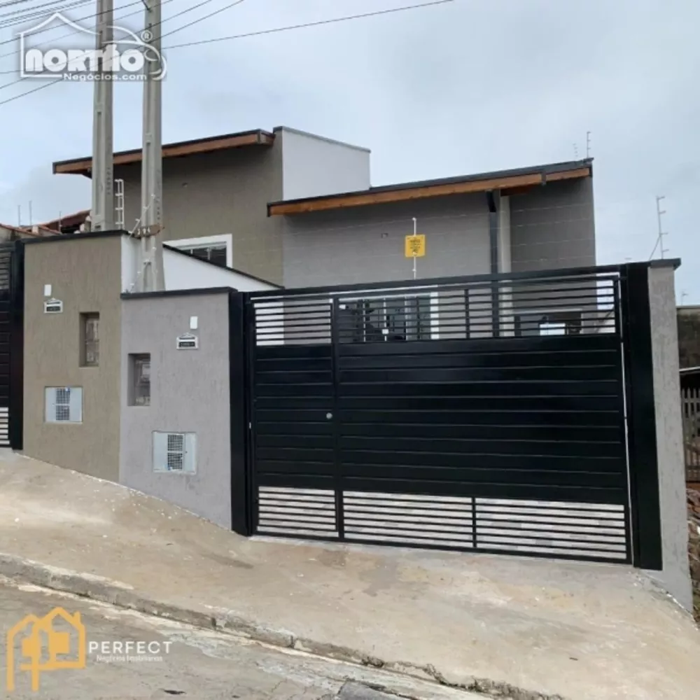 Casa à venda com 3 quartos, 65m² - Foto 1