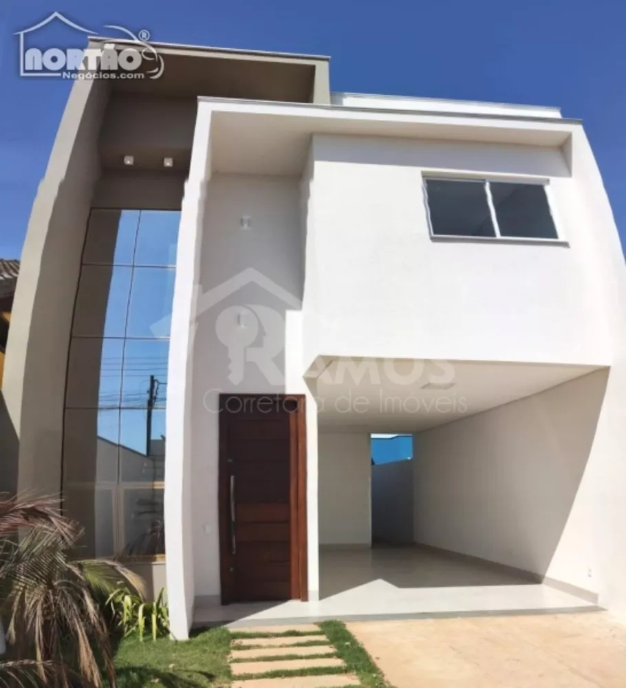 Casa à venda com 3 quartos, 220m² - Foto 1