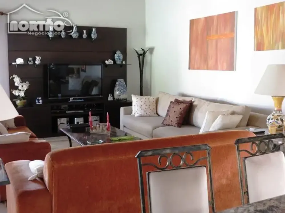 Casa, 6 quartos, 350 m² - Foto 4