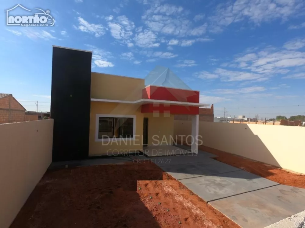 Casa à venda com 2 quartos, 89m² - Foto 1