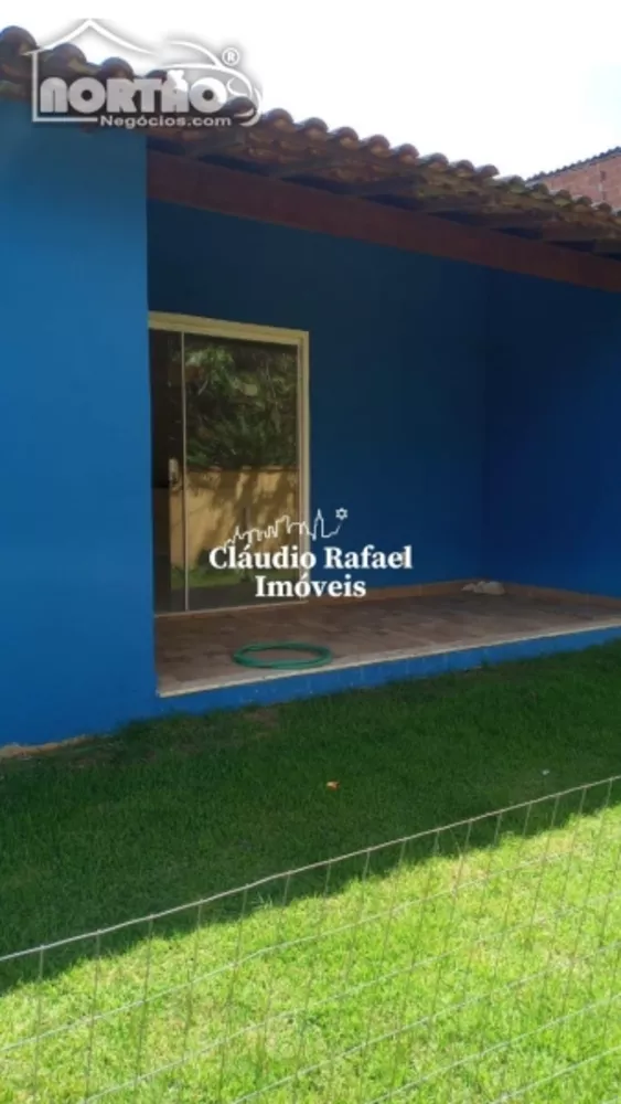 Casa à venda com 3 quartos, 65m² - Foto 2