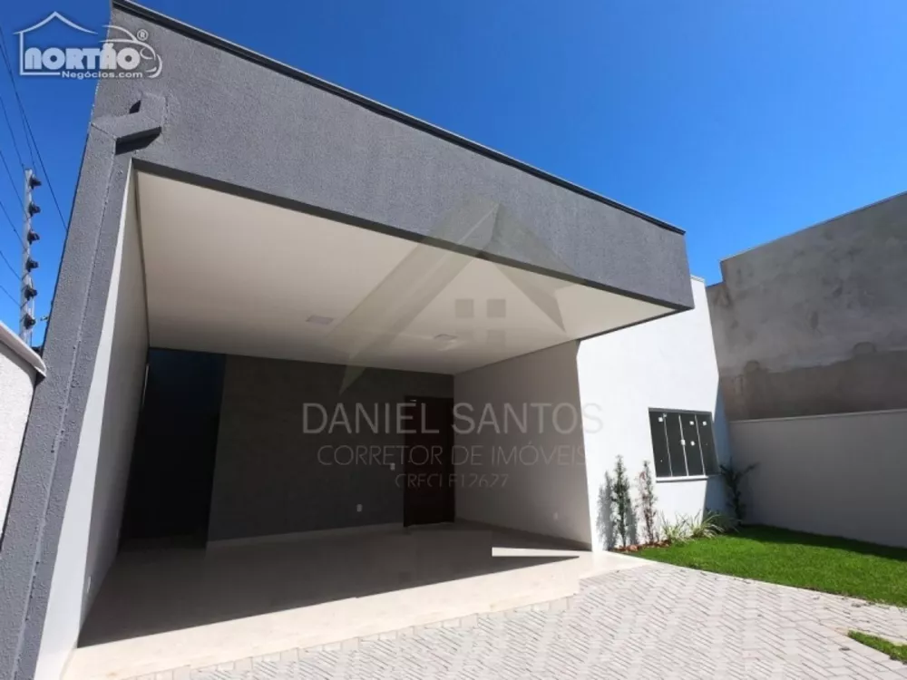 Casa à venda com 3 quartos, 145m² - Foto 1