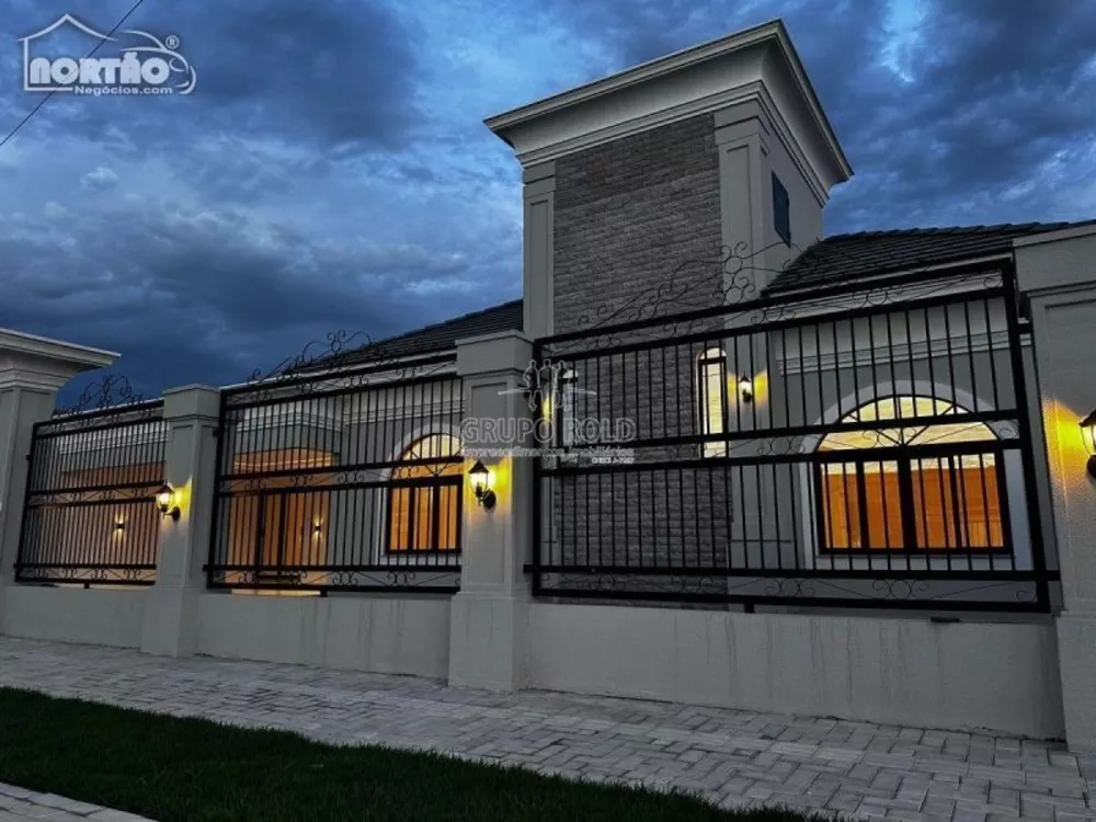 Casa, 4 quartos, 159 m² - Foto 2