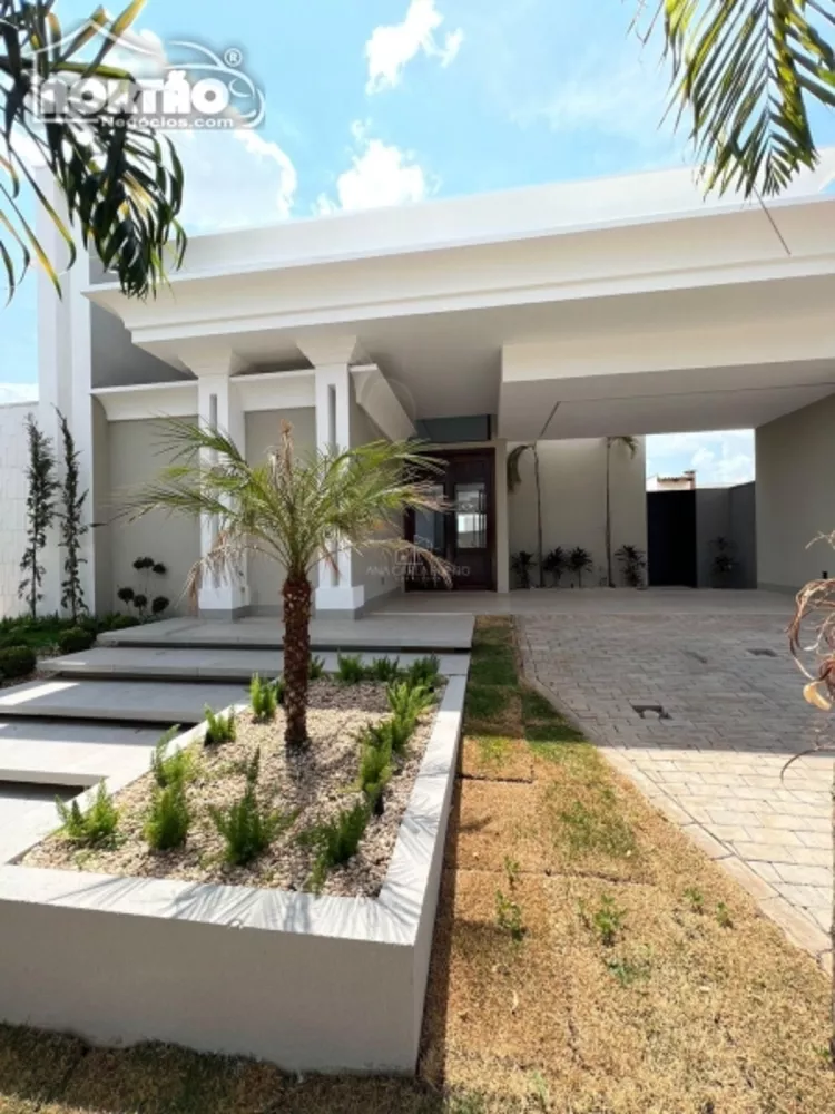 Casa à venda com 1 quarto, 200m² - Foto 4