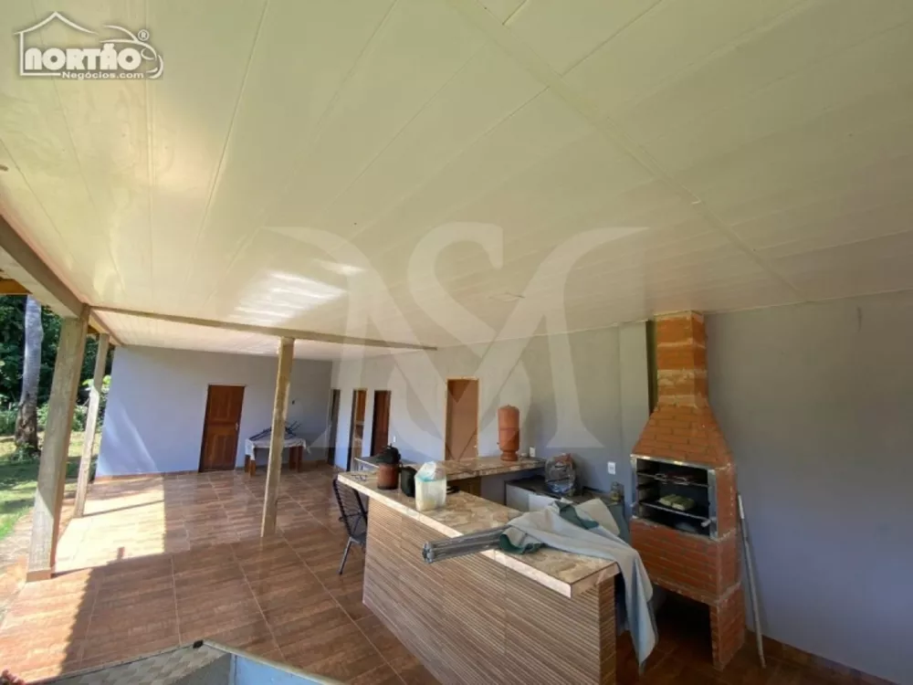 Casa à venda com 2 quartos, 150m² - Foto 5