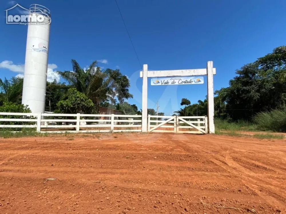 Casa à venda com 2 quartos, 150m² - Foto 1