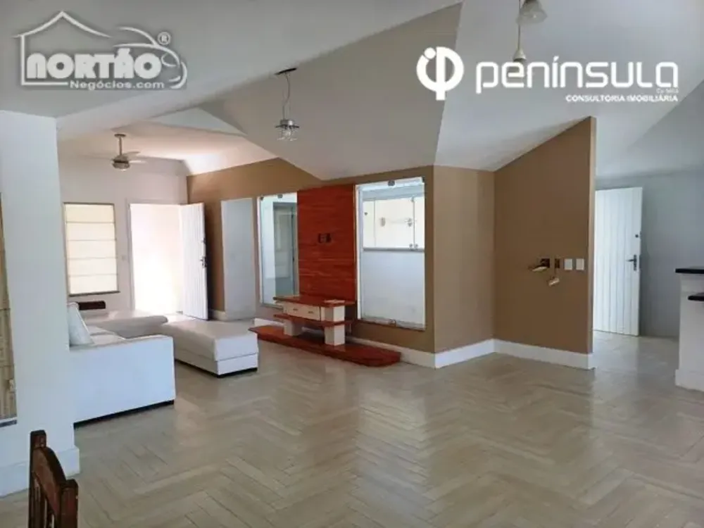 Casa, 4 quartos, 190 m² - Foto 4