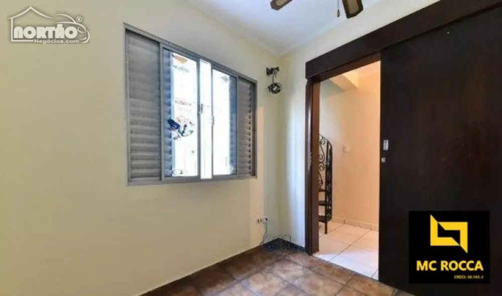 Casa à venda com 4 quartos, 360m² - Foto 8