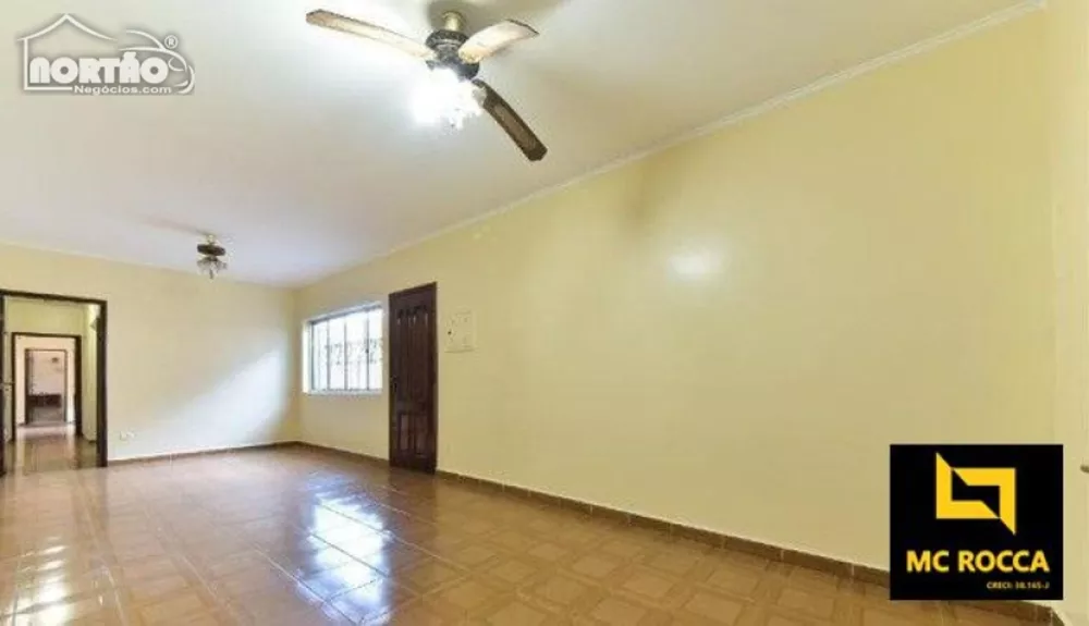 Casa à venda com 4 quartos, 360m² - Foto 2