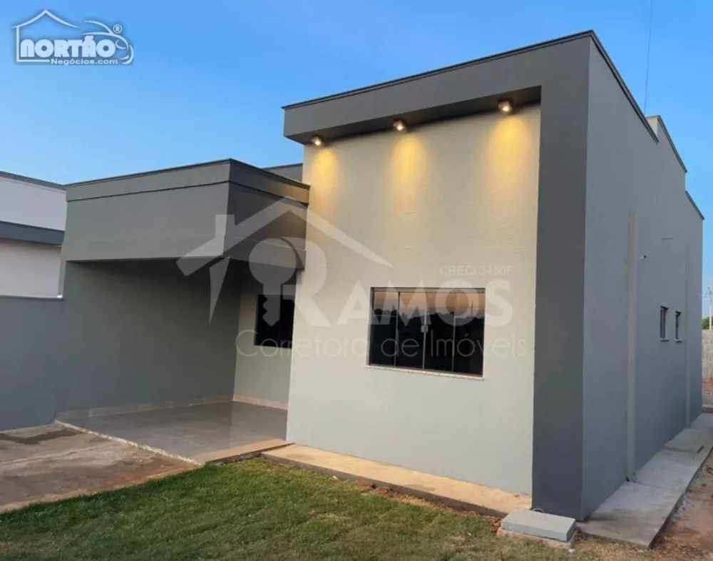 Casa à venda com 2 quartos, 79m² - Foto 3