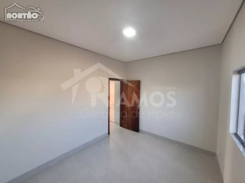 Casa à venda com 2 quartos, 79m² - Foto 6