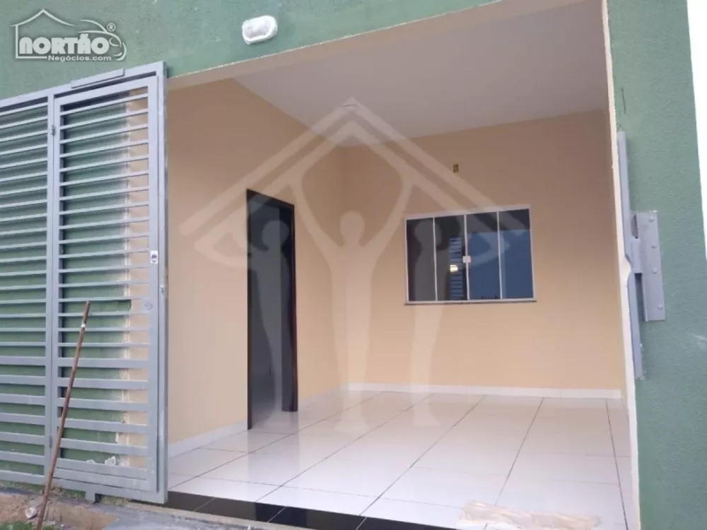 Casa à venda com 3 quartos, 101m² - Foto 3