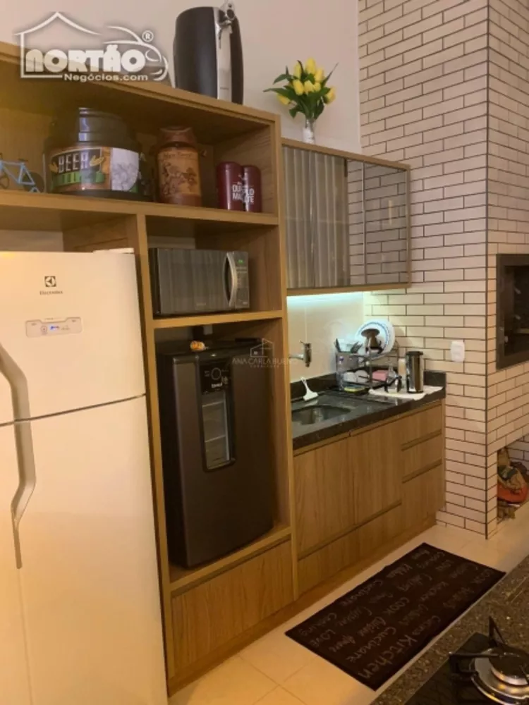 Casa à venda com 3 quartos, 200m² - Foto 6