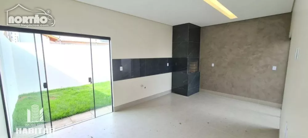 Casa à venda com 3 quartos, 72m² - Foto 4