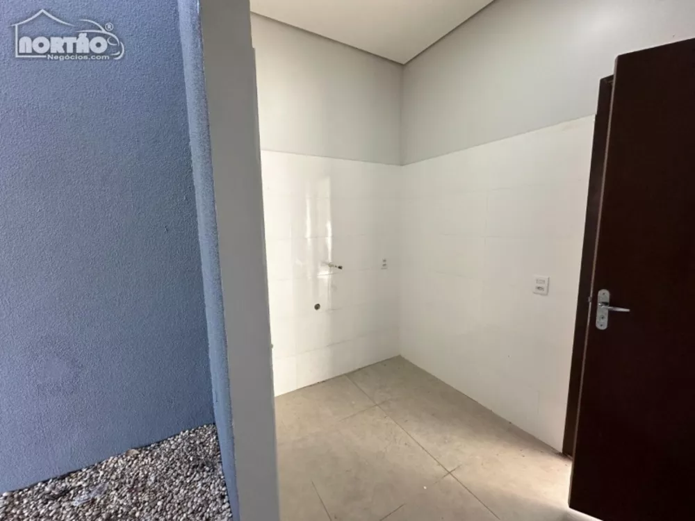 Casa à venda com 3 quartos, 145m² - Foto 4