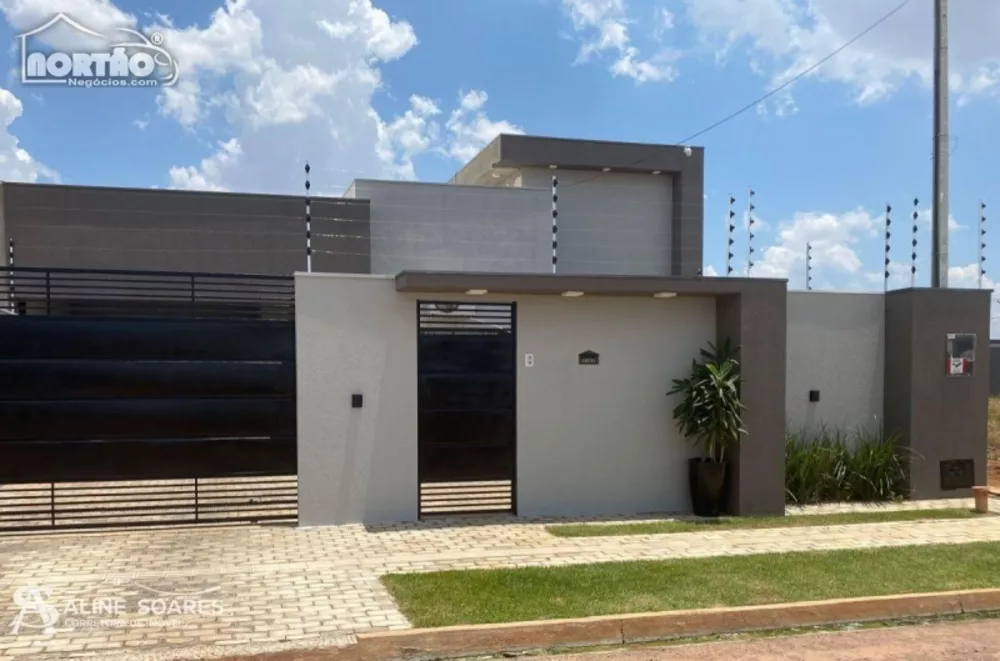 Casa à venda com 5 quartos, 175m² - Foto 2