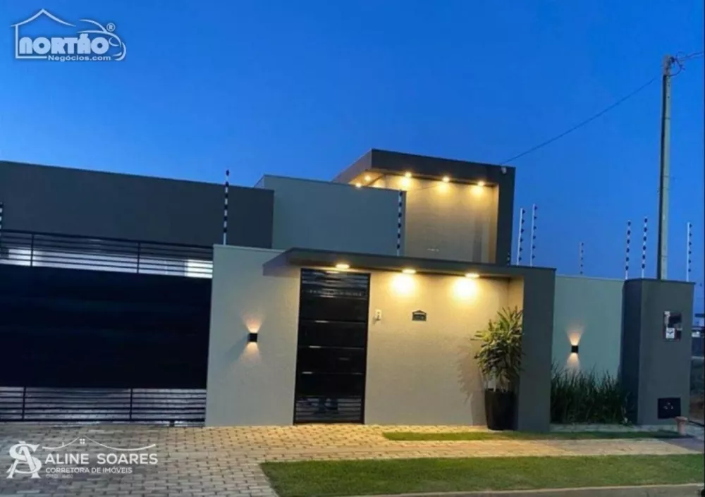 Casa à venda com 5 quartos, 175m² - Foto 1